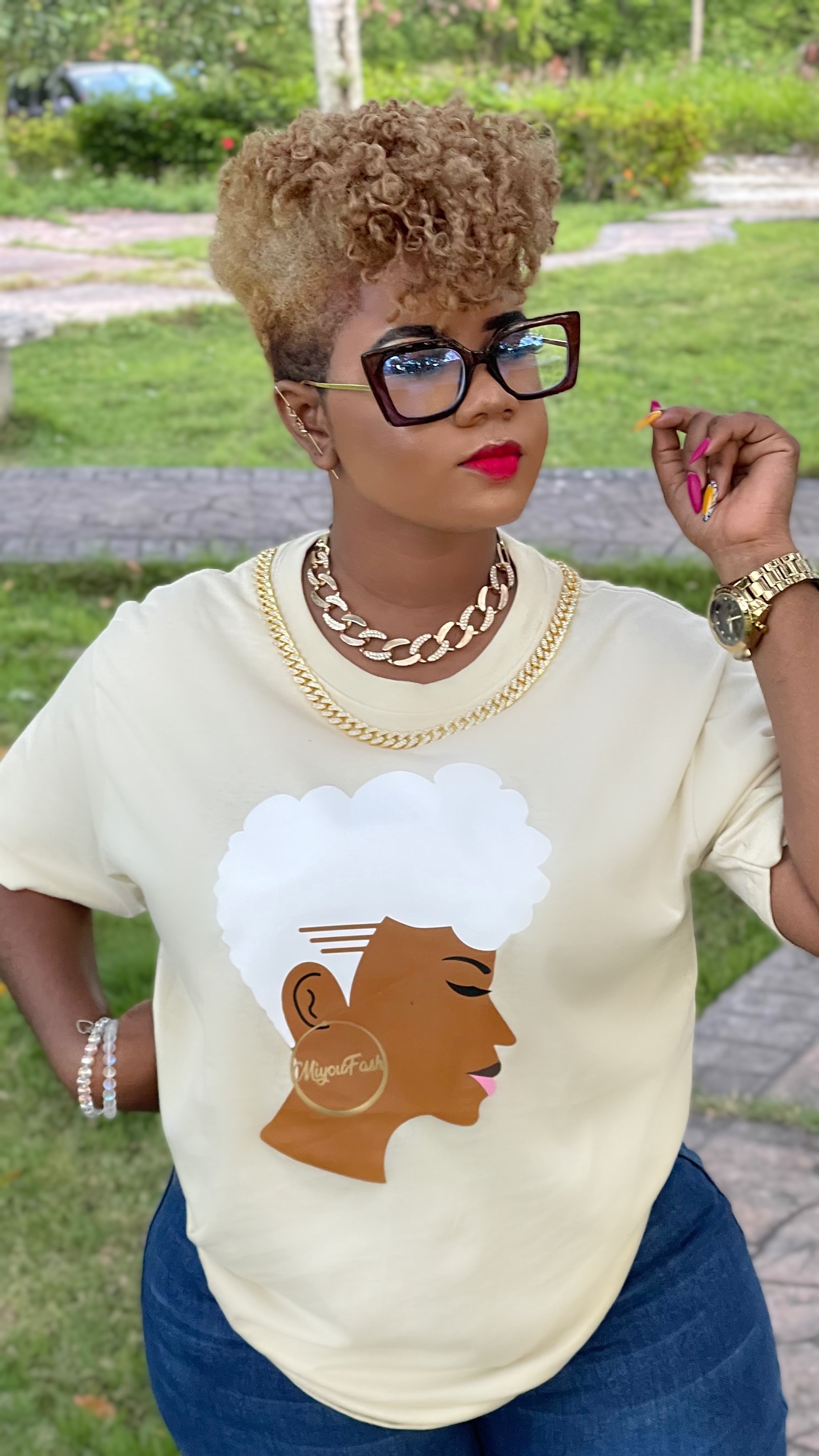 Miyou Afro T-shirt