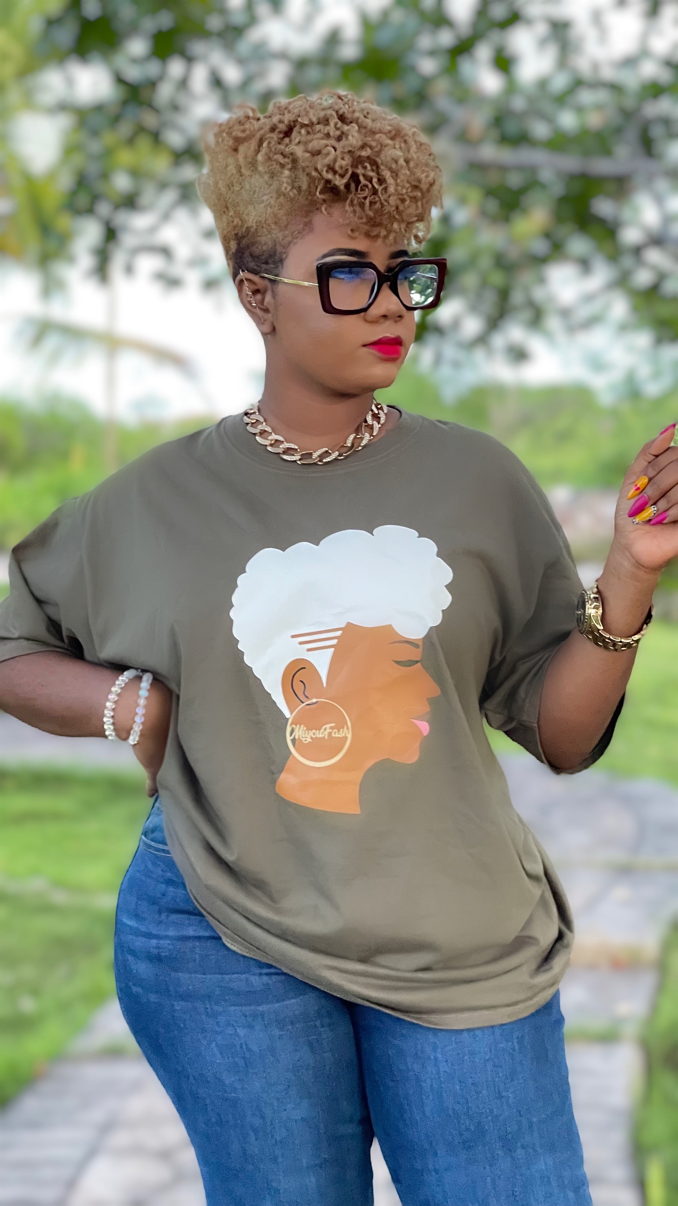 Miyou Afro T-shirt